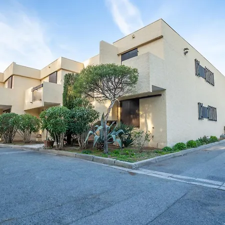 Les Louvans-2 By Interhome