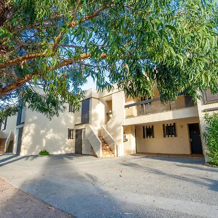 Apartment Les Louvans-2 By Interhome