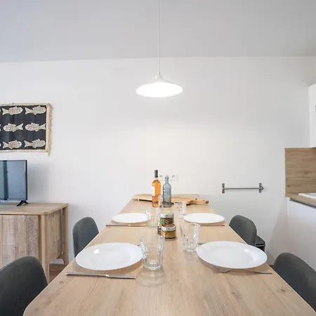 Apartamento Les Louvans-2 By Interhome *