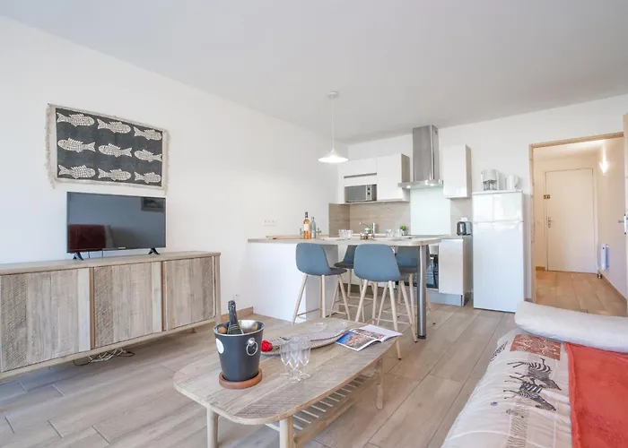 Les Louvans-2 By Interhome Apartmán Saint Aygulf