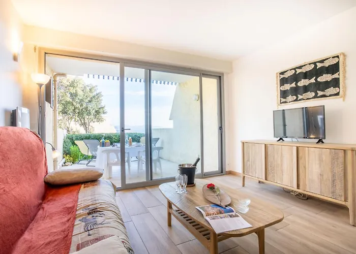 Les Louvans-2 By Interhome